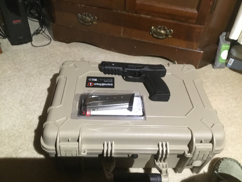 18" 5 Pistol Case #801