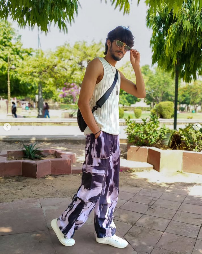 Unisex Splash Black Cargo Pants – Baggy Parachute Style for Men