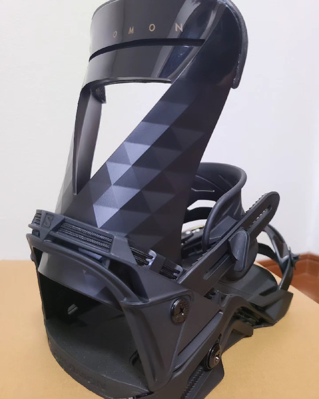 MIRAGE – サロモン公式オンラインストア